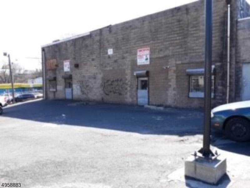 141 West Broadway - Photo 1