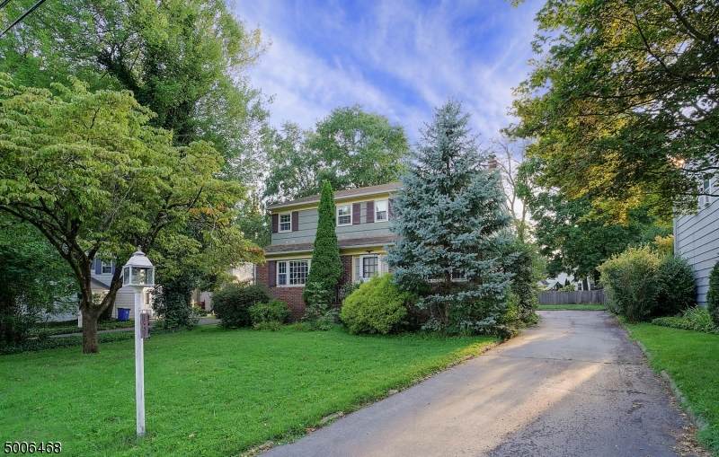 76 Mali Dr - Photo 1