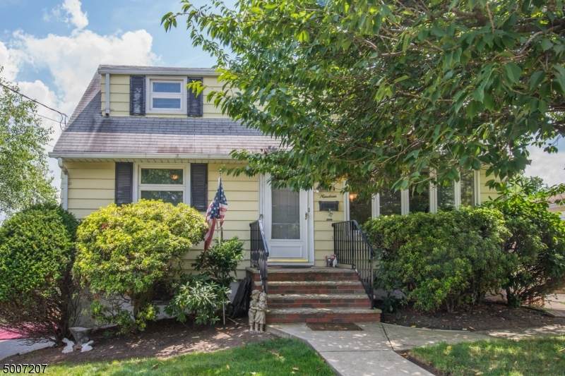 19 Mayfair Pl - Photo 1