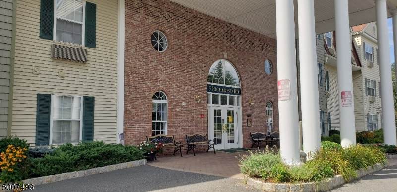 5313 Richmond Rd - Photo 1
