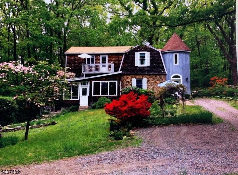 144 Hillside Rd - Photo 1