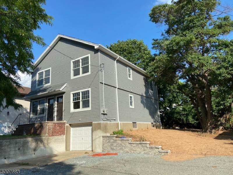 49 Norwood Ave - 2Nd Fioor - Photo 1