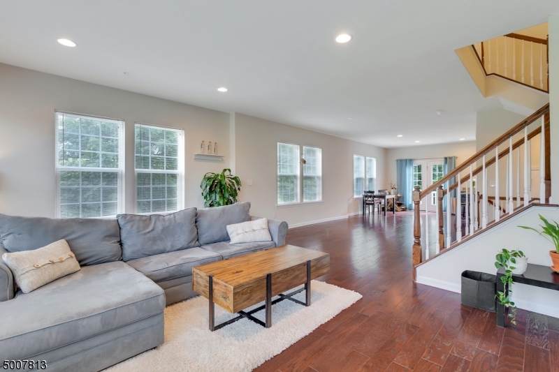 13 Truman Dr - Photo 1