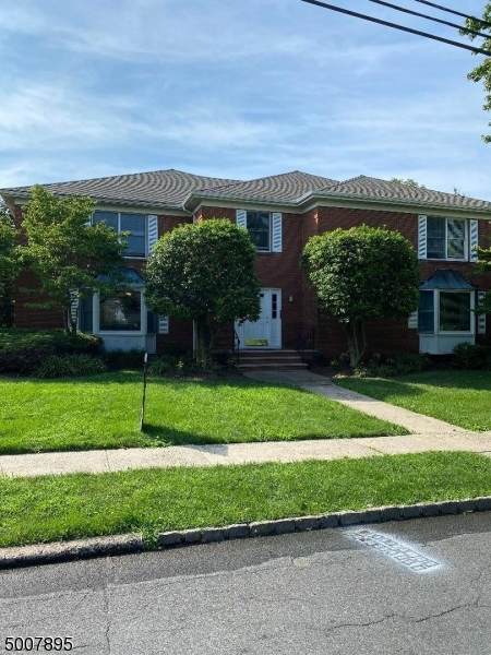 1 Lincoln Ave - Photo 1