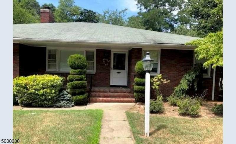 59 Manchester Ave - Photo 1