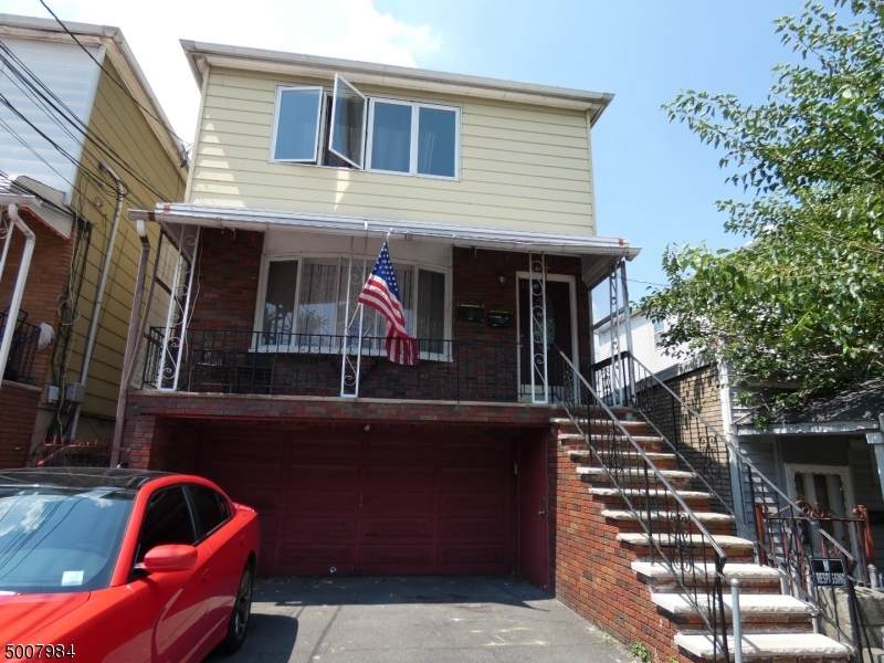 145 Terrace Ave - Photo 1