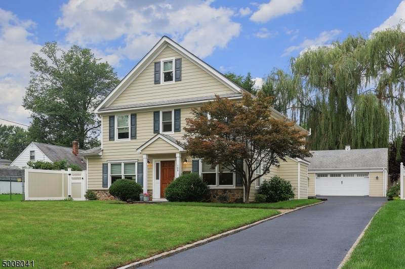 109 Virginia St - Photo 1