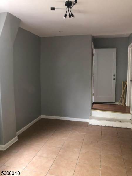 293 W Runyon St - Photo 1