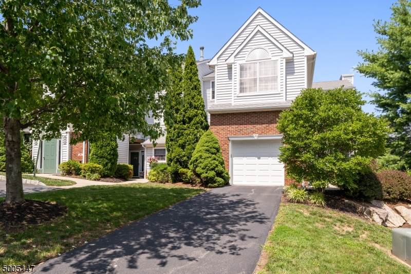 20 Bradford Ter - Photo 1