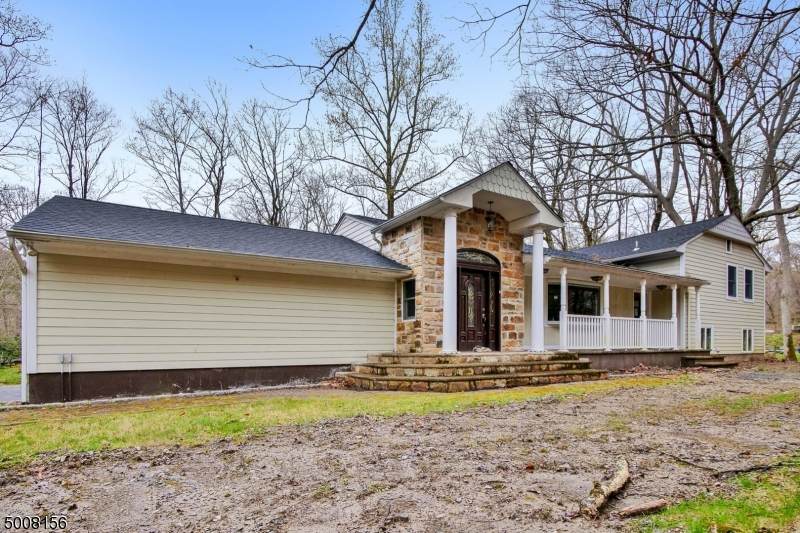 441 Pepperidge Tree Ln - Photo 1