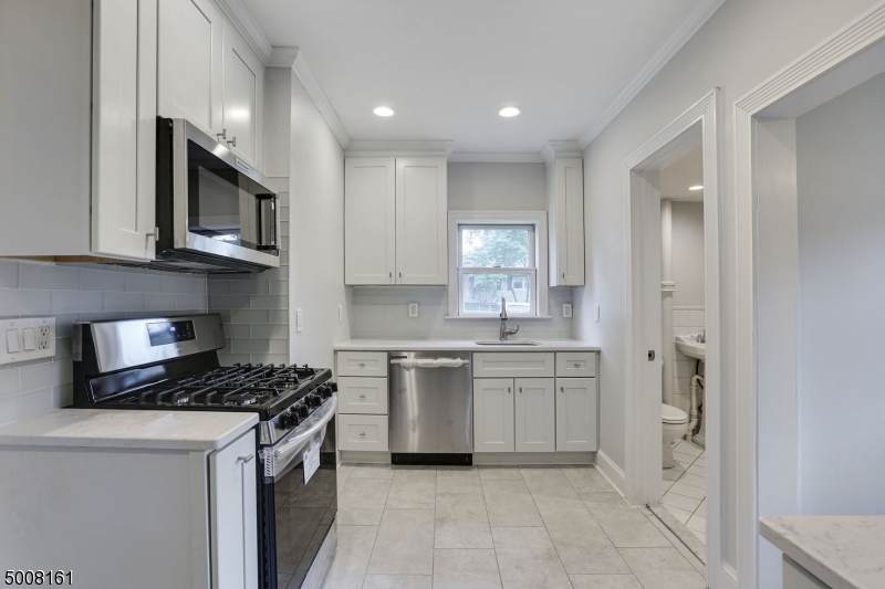 302 N 10Th St - Photo 1