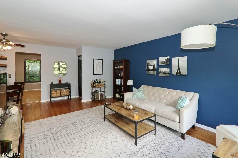 37 Sandra Circle - Photo 1