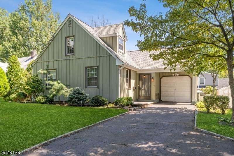 6 Oneida Pl - Photo 1