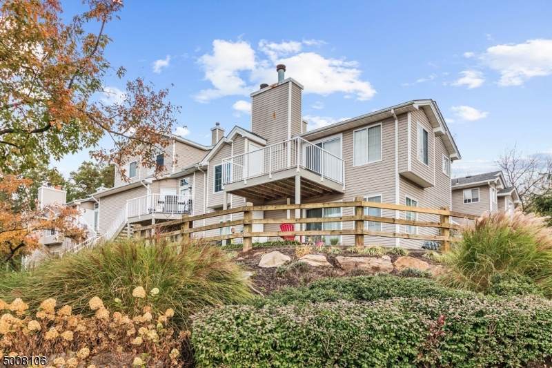 5 Ray Ct - Photo 1