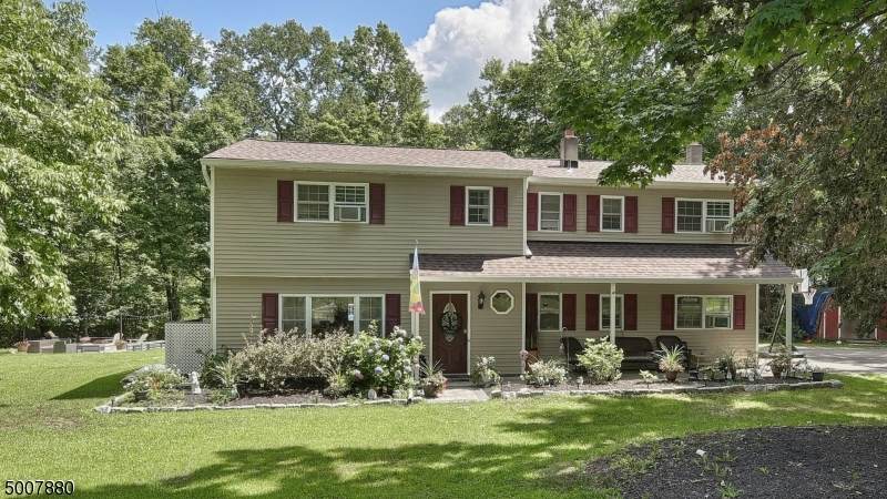 13 Beaver Brook Dr - Photo 1