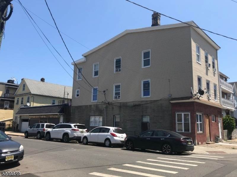 463 Fulton St - Photo 1