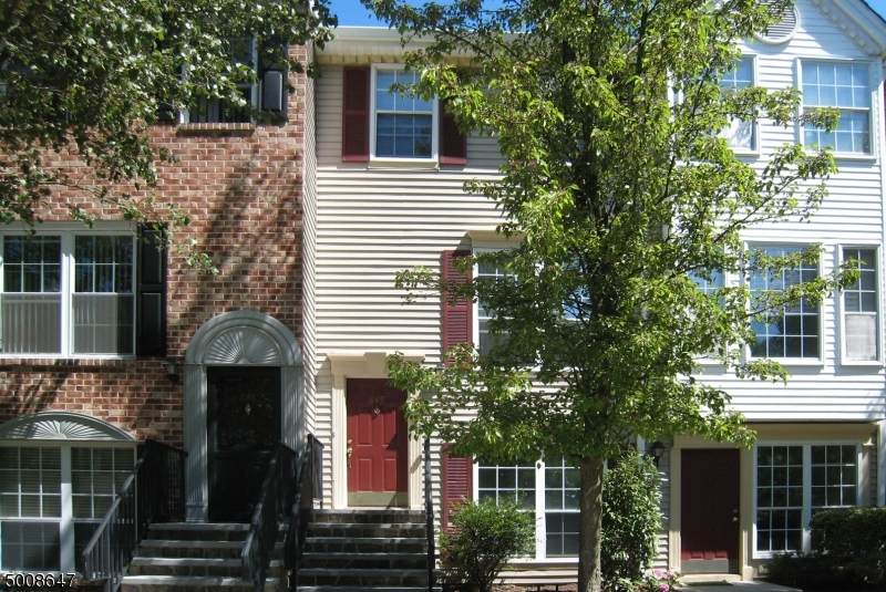 845 Juniper Way - Photo 1