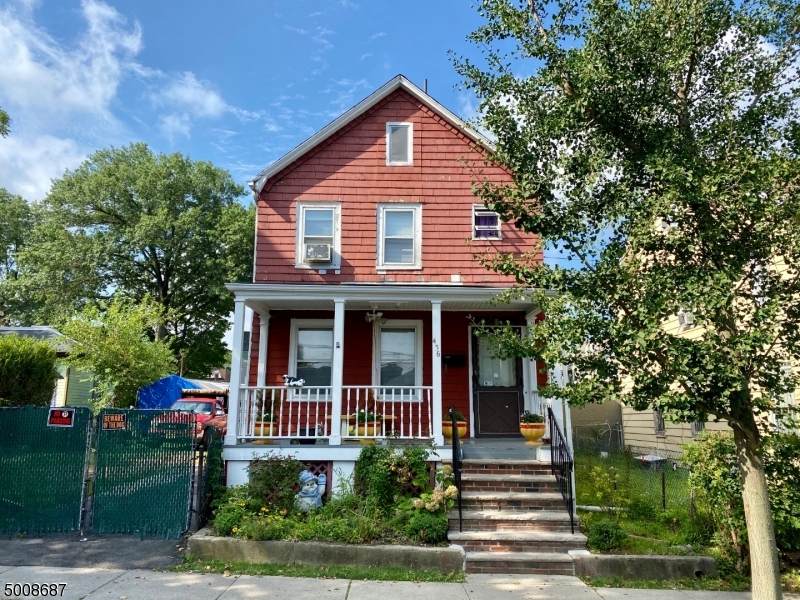 436 Frankfort St - Photo 1