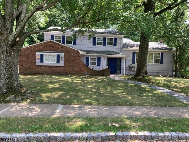 17 Cullen Dr - Photo 1