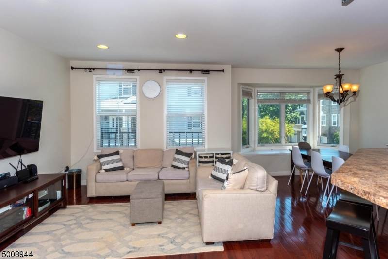 82 George Russell Way - Photo 1