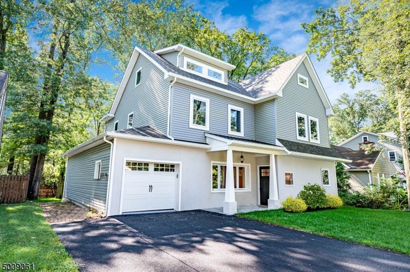 74 Garden Ave - Photo 1