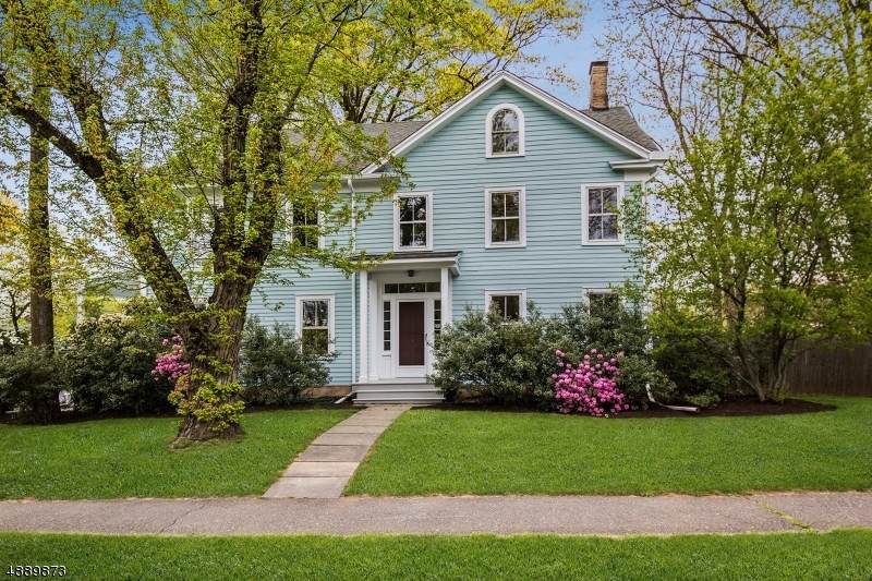 1285 Martine Ave - Photo 1