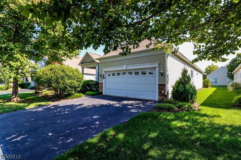 551 Stone Manor Dr - Photo 1