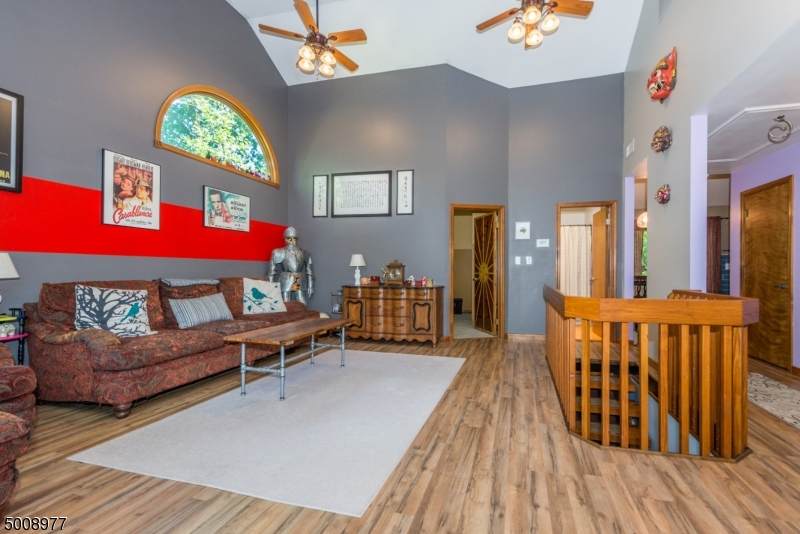 21 Oak Ln - Photo 1