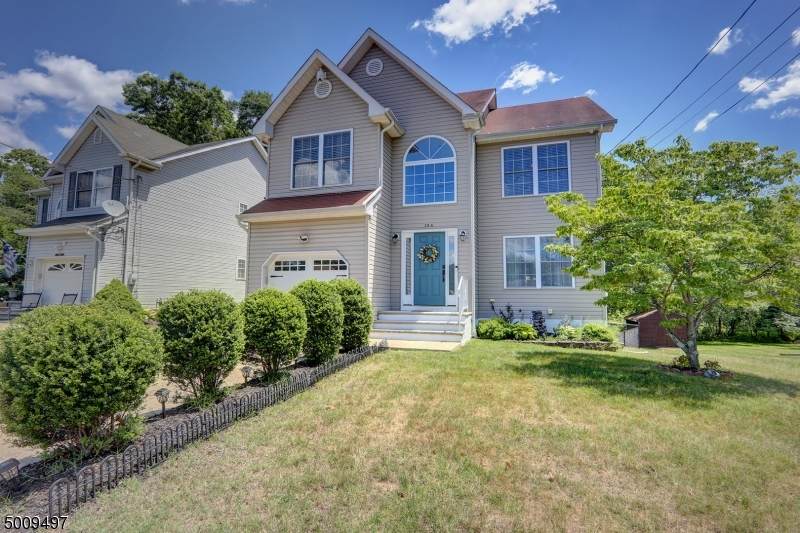 20 N Shore Blvd - Photo 1