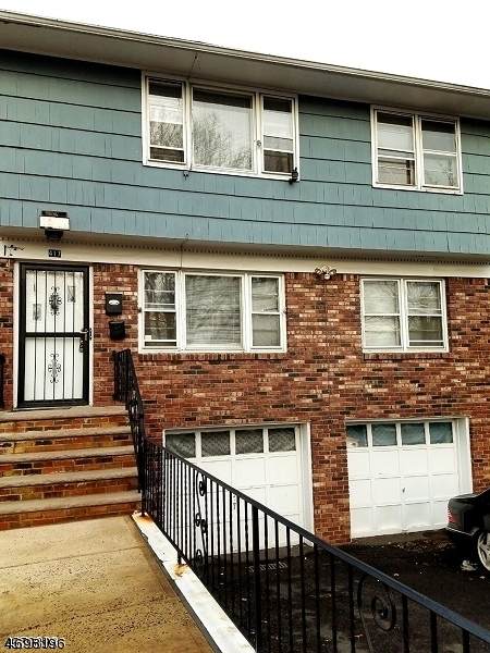 417 Bartlett St - Photo 1