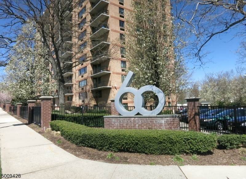 60 E Pkwy Dr - Photo 1