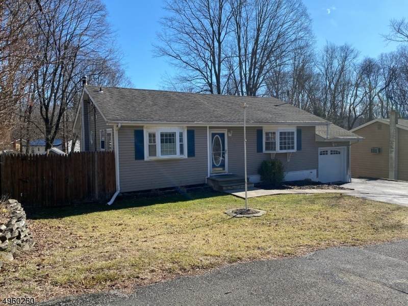 501 Stanhope Rd - Photo 1