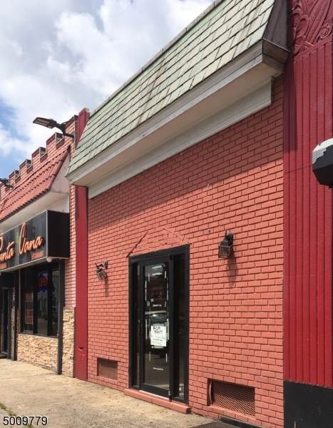 408 N Broad St - Photo 1