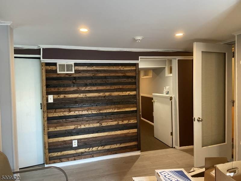 177 Valley St - Photo 1