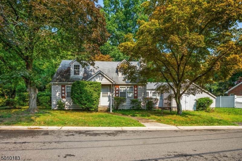 23 N Garden Ter - Photo 1