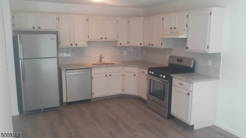 63 Prestwick Way - Photo 1