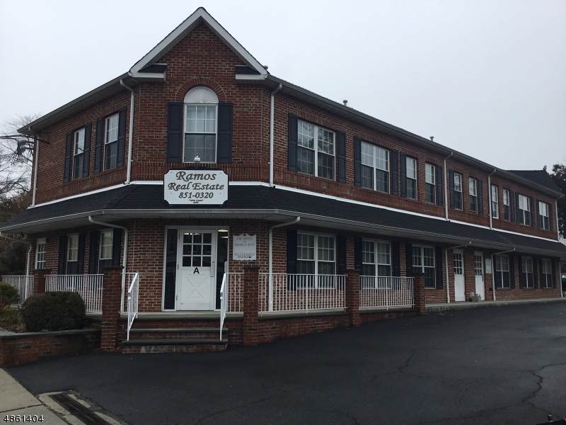 636 Chestnut St - Photo 1