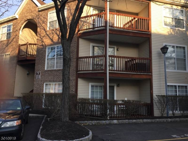 1480 Westgate Dr - Photo 1