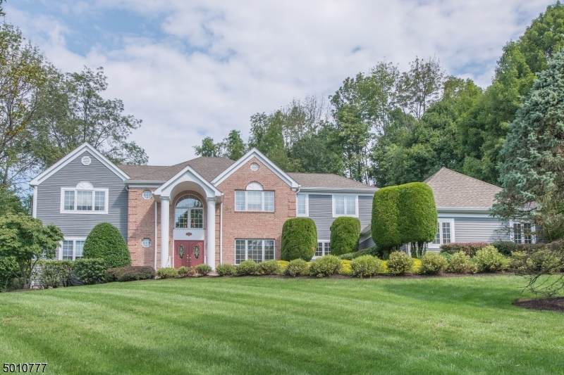 19 Heather Ln - Photo 1