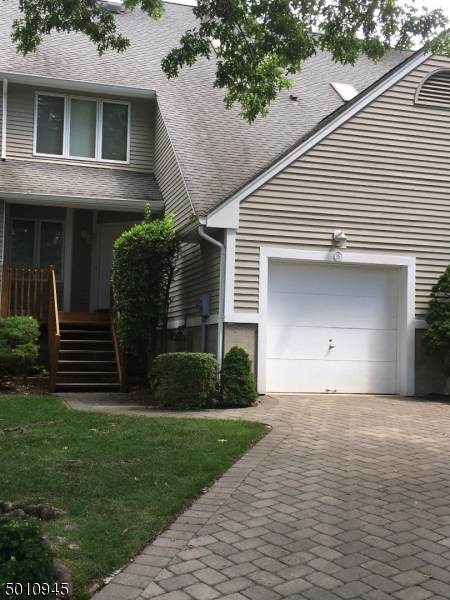 35 Reagan Way - Photo 1