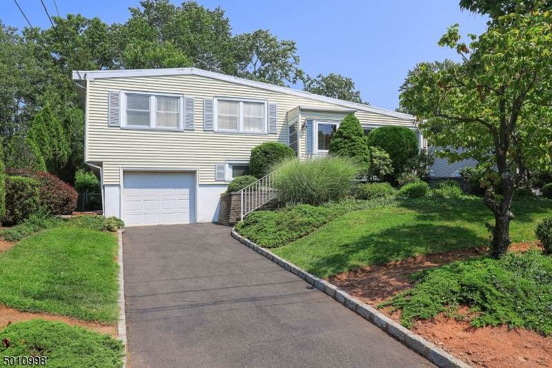 25 Glenwood Rd - Photo 1