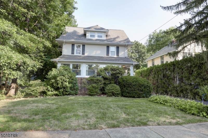 67 Norwood Ave - Photo 1