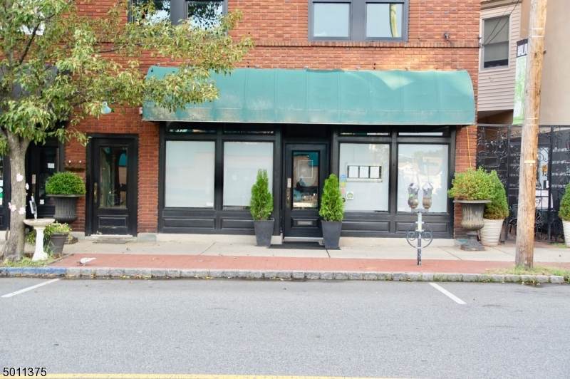 98 Walnut St - Photo 1