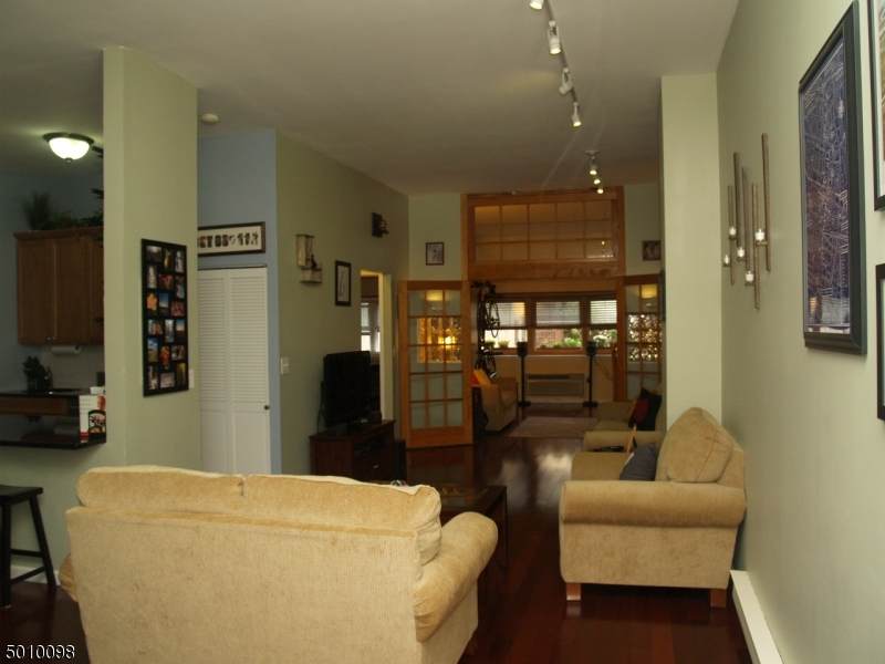 111 Mulberry St 4J - Photo 1