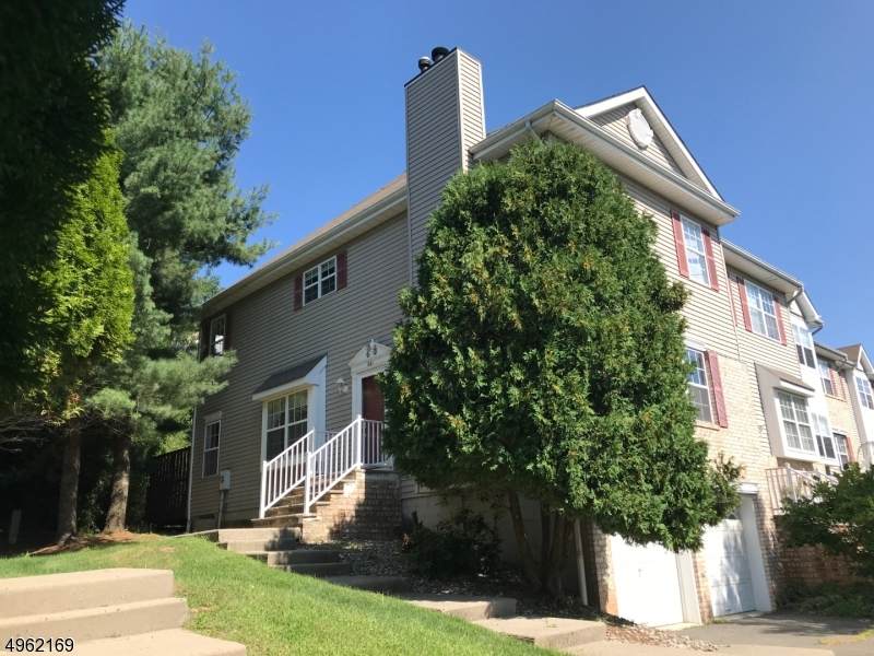 601 Tallwood Ln - Photo 1
