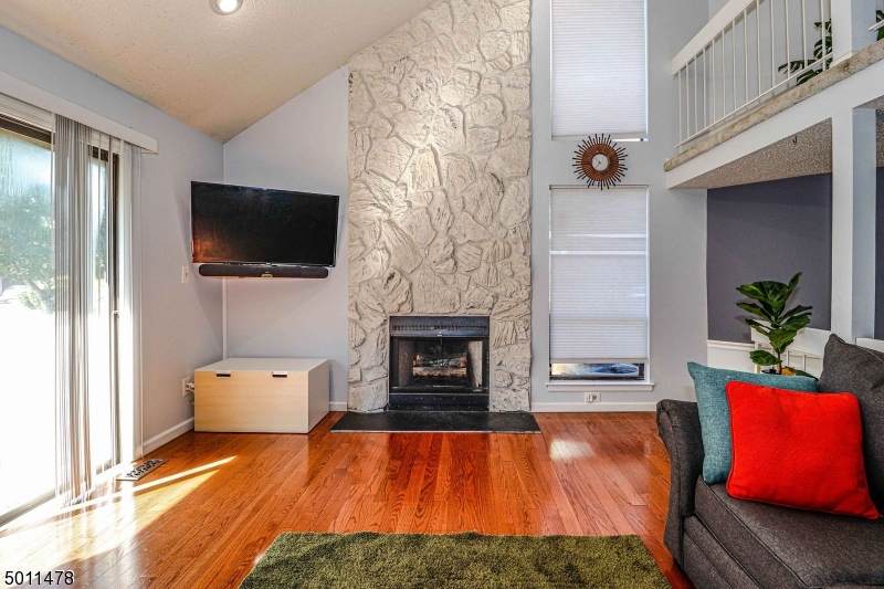 190 Kingsberry Dr - Photo 1