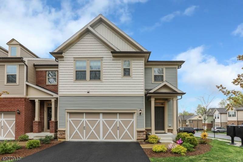 31 Albert Ct - Photo 1