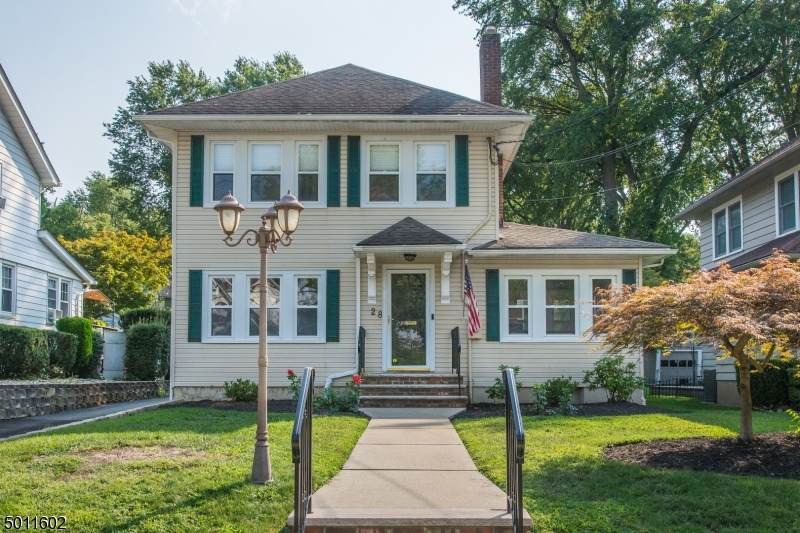 28 Farrington St - Photo 1