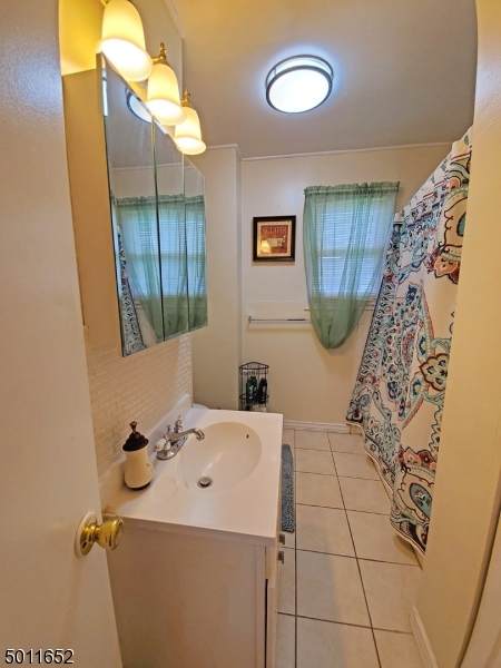 72 Chester Ave - Photo 1