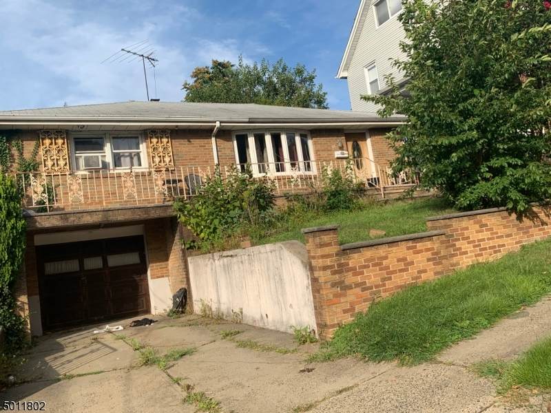 55 Stewart Ave - Photo 1